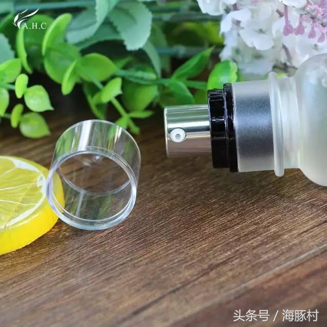 长期使用涂抹式的玻尿酸,可以涂抹吸收的玻尿酸