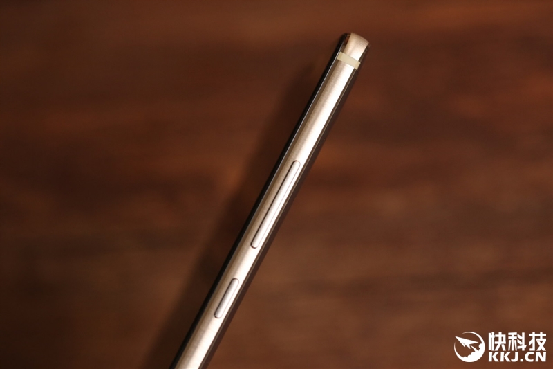 外媒评测华为mate9,华为mate9测评王者荣耀