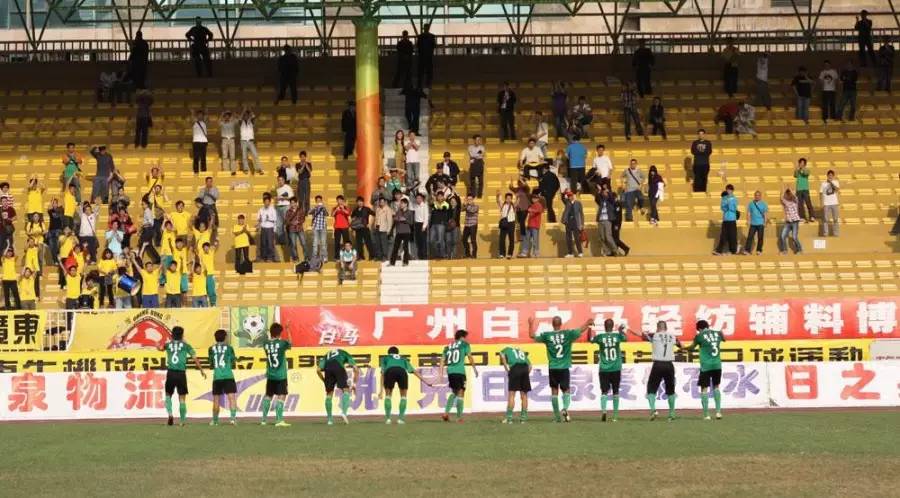 球队真不是一般人玩得起的，一年竟要花这么多钱！