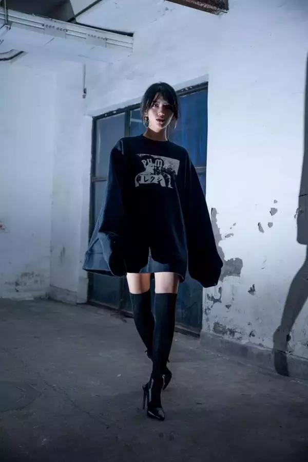 oversize卫衣怎么穿出正式感,oversize卫衣穿啥裤子