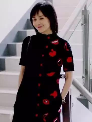 探店衣服咖啡店,探店时装店