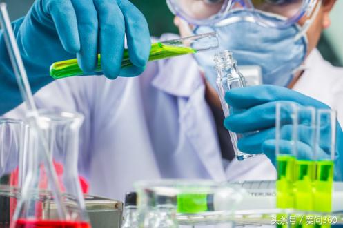 抗衰老是吃虾青素好还是辅酶q10,辅酶q10软胶囊有抗衰老的作用吗