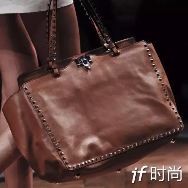 范冰冰手拿包,范冰冰lv包包