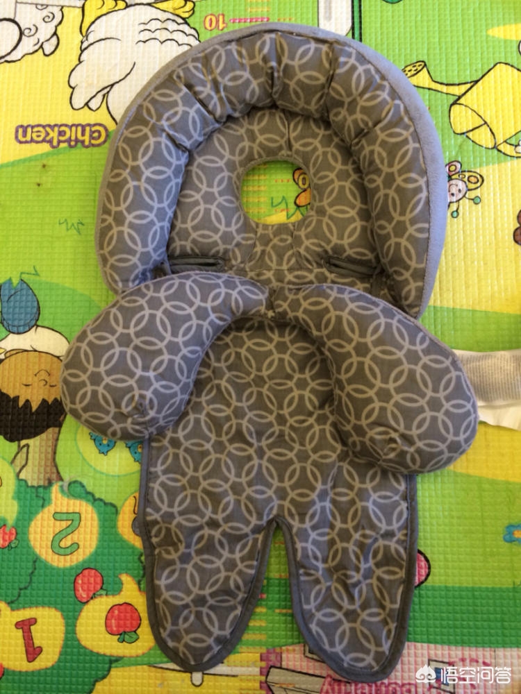 6个月宝宝头睡偏了怎么矫正,6个月小孩头睡偏了能改过来吗