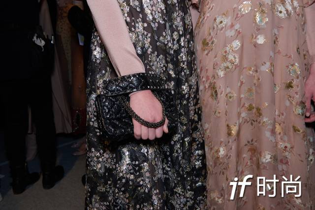 范冰冰手拿包,范冰冰lv包包