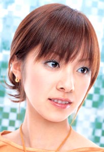 最简单的盘头发方法30岁,步摇盘头发的简单方法