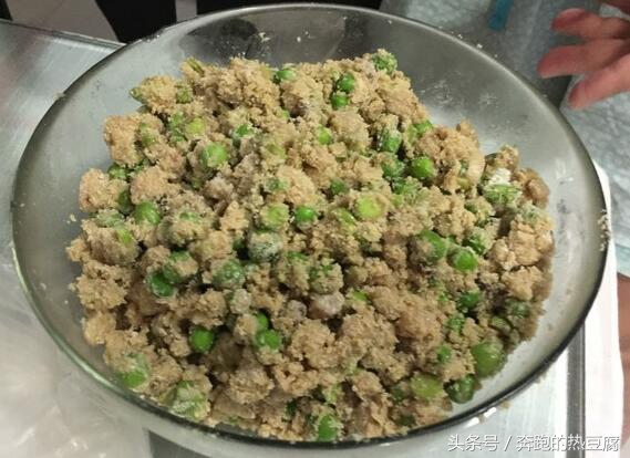 豌豆荚蒸饭的做法,贵州豌豆蒸饭做法大全窍门