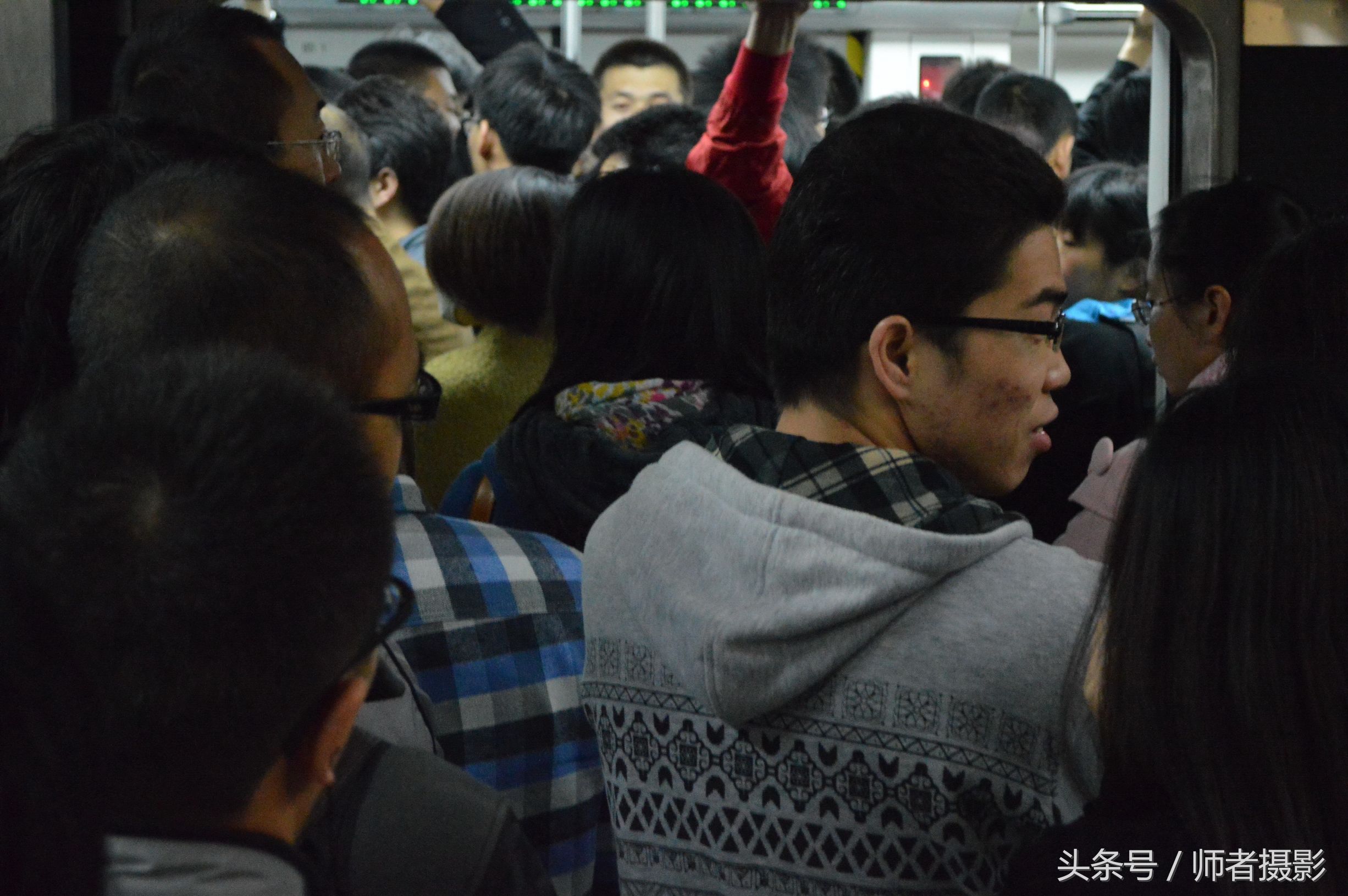 北京一号地铁拥挤,北京四惠地铁站拥挤