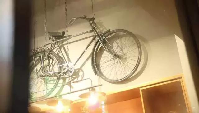 当过LV旁边的网红店总厨，这个做了30年油条的老头还不服老！