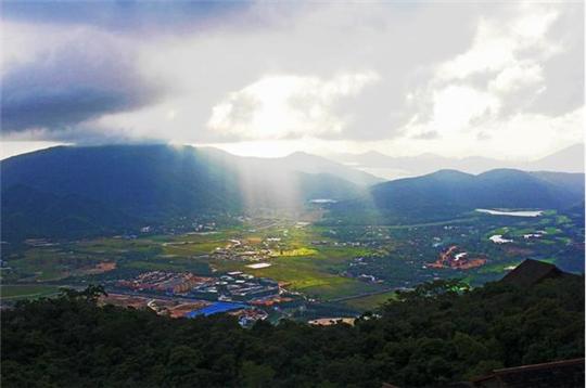 拖家带口去大城市,三亚东方夏威夷