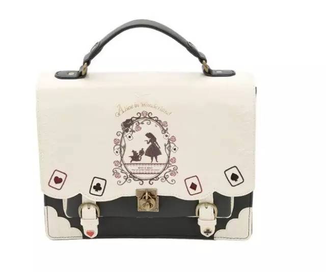 这些大容量包包简单又好看,这些包包不贵却比大牌还好看