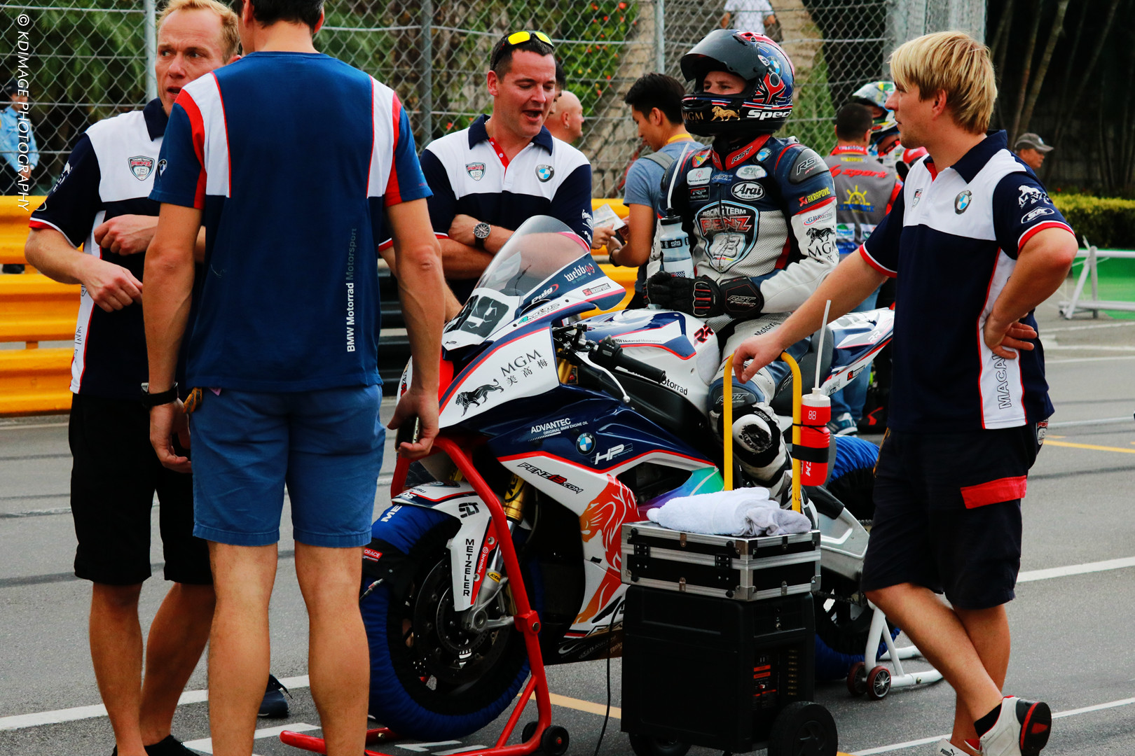 极品飞车剃刀视频,极品飞车夺旗赛