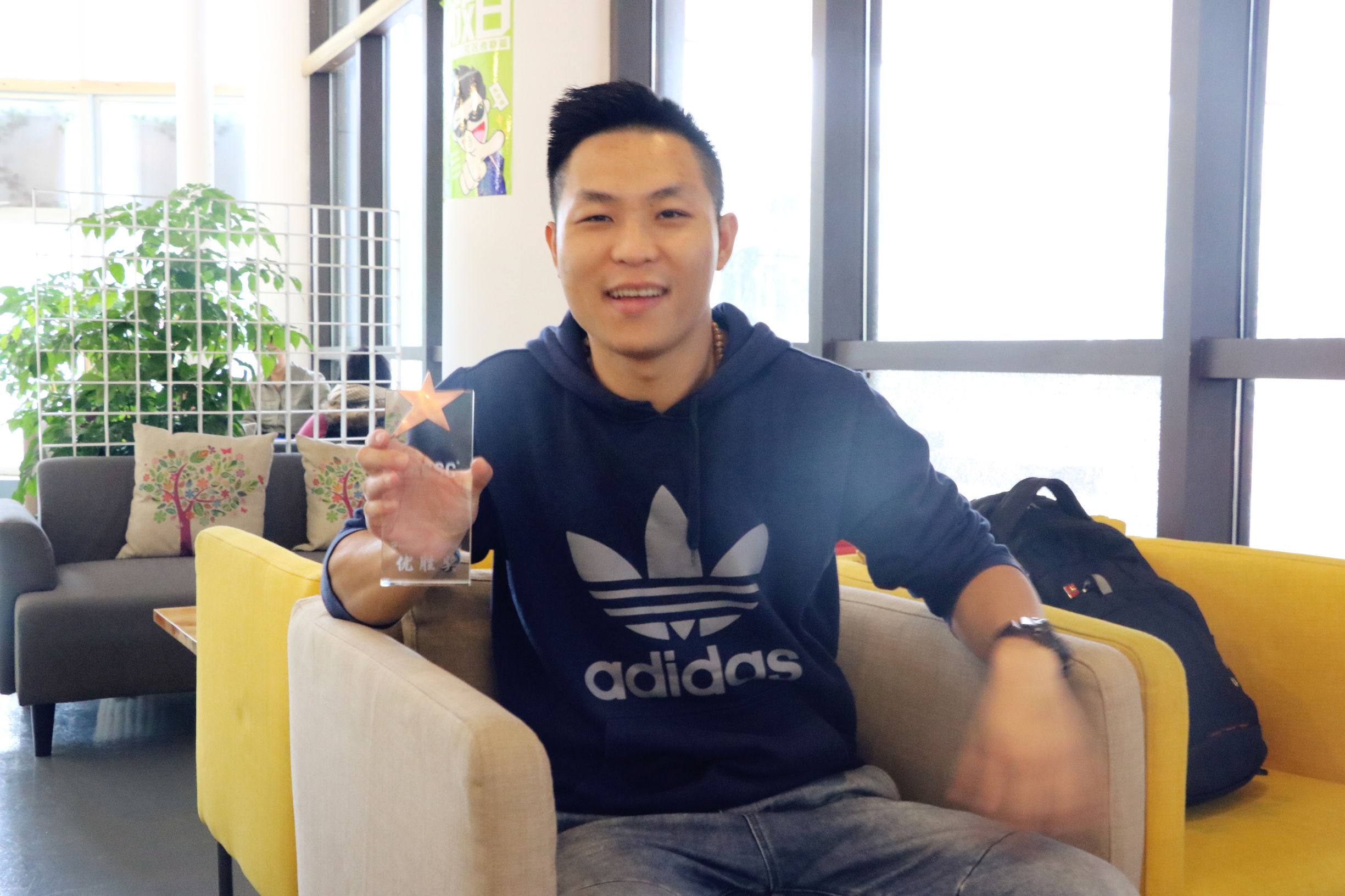 小样故事｜绿茵双咖创始人鲁林：坚持做国内最棒的足球自媒体！