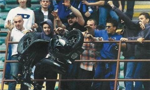 閭ｄ簺骞磋鎵旂殑涓滆タ,閭ｄ簺骞村啿杩涚悆鍦虹殑鐞冭糠