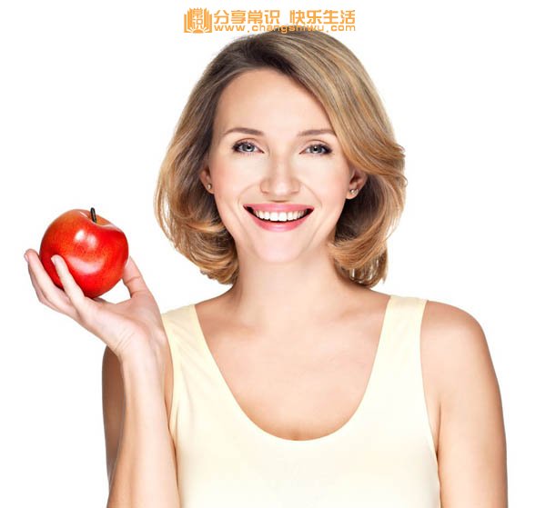 牙齿有黑斑怎样让牙齿变白,简单有效的牙齿美白方法