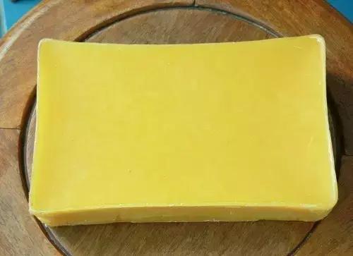 蜂蜡用途,蜂蜡熬茶籽油什么用途