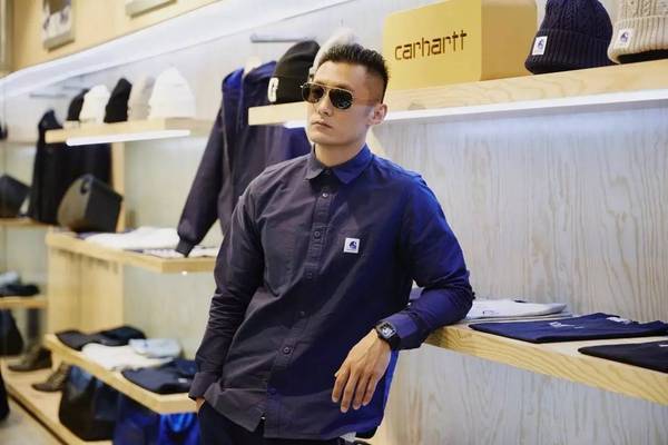 买不到MADNESS，还可以看看6叔最爱的Carhartt.