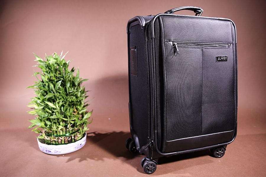 舒提啦拉杆箱怎么样,舒提啦拉杆箱好用吗