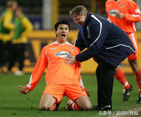 中国球员们无法复制的老照片王大雷为国米守门于海并肩魔力鸟