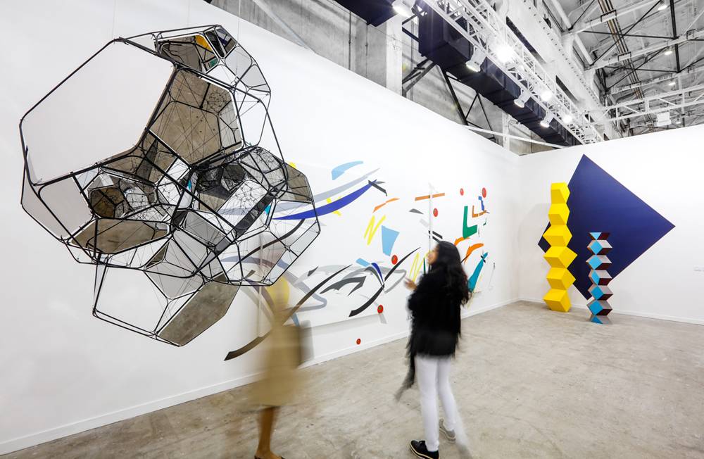 真名媛就是留下爱马仕的钱任性滴买艺术品|时空任意门