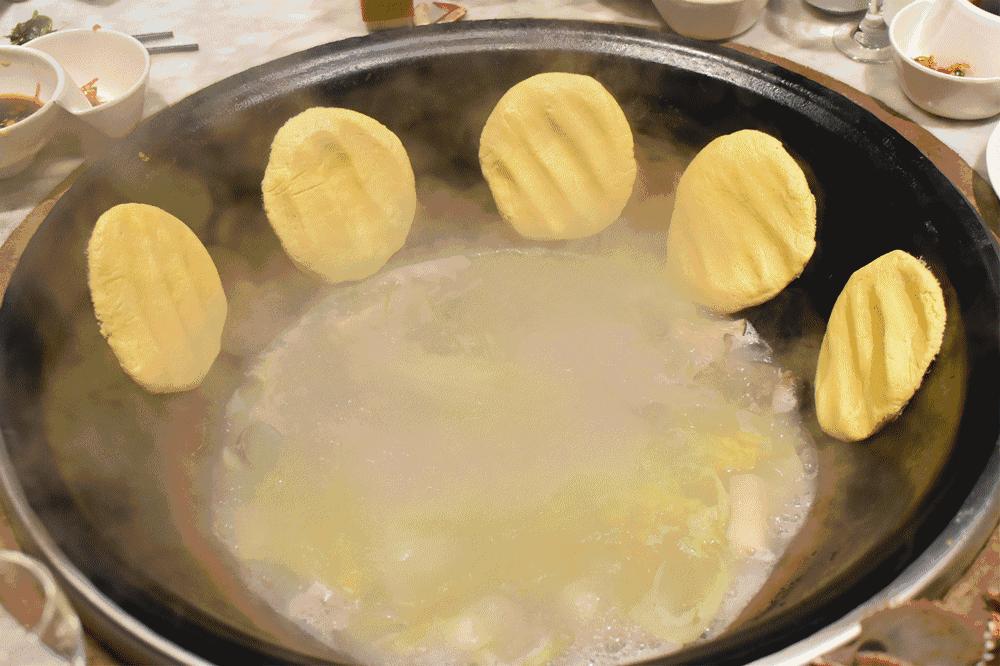 不得了！曾经征服过普京大大的美食，轰动了整条香港路！