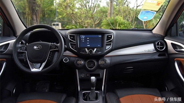 比亚迪宋plusev销量为什么那么低,比亚迪宋plus燃油版2021年销量