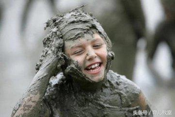 小孩做身体spa,妈妈给小孩做spa