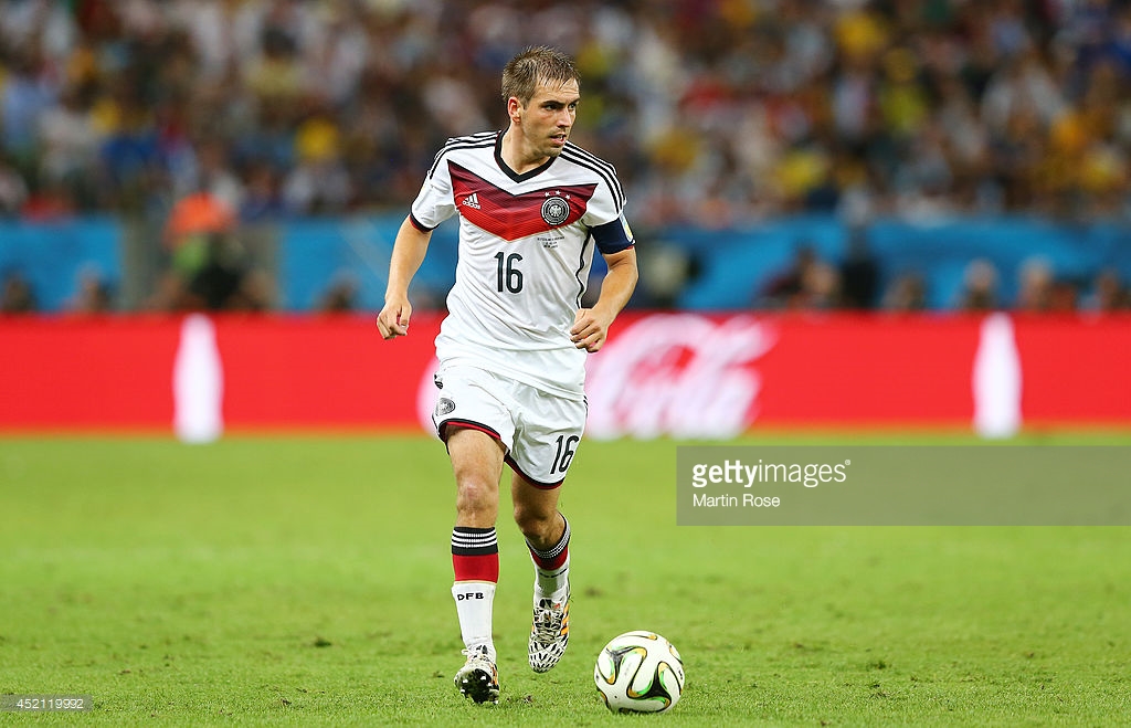 阿迪达斯足球球鞋测评,足球鞋选择nike还是阿迪达斯