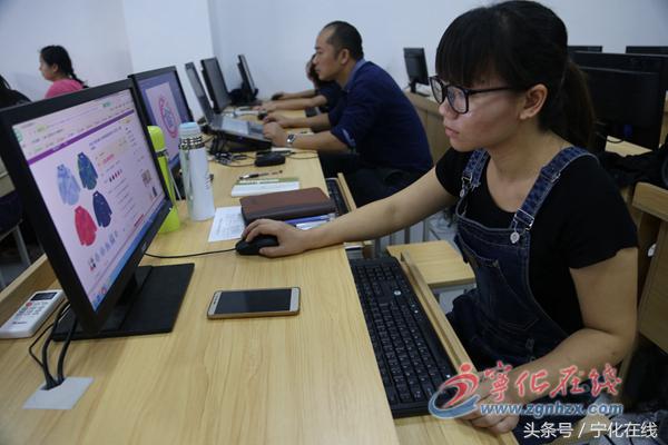 残疾女孩开网店,残疾人女人开网店