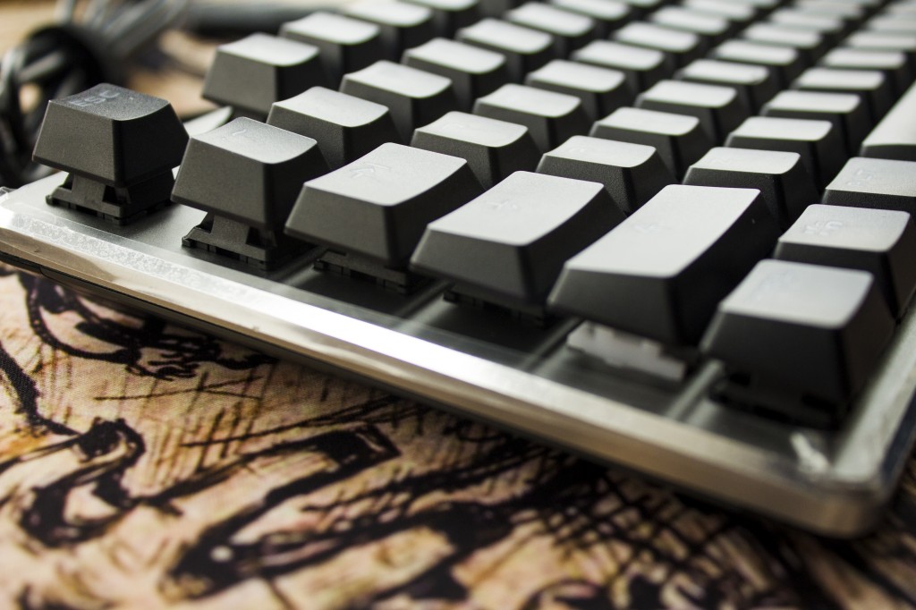 原来Cherry轴键盘也不贵，富勒G87上手体验