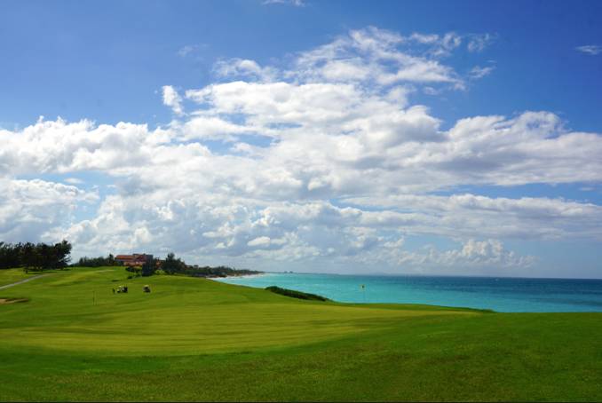 在古巴,1个人1个月只能有5个鸡蛋