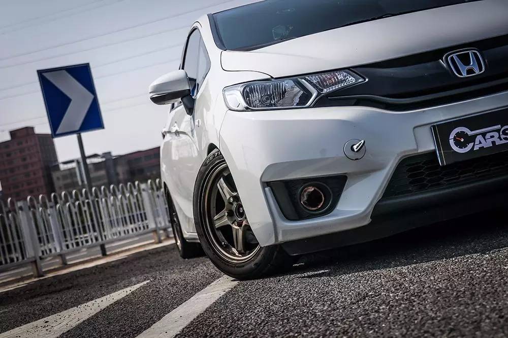 刷个电脑就下赛道?飞度GK5赛车化改装