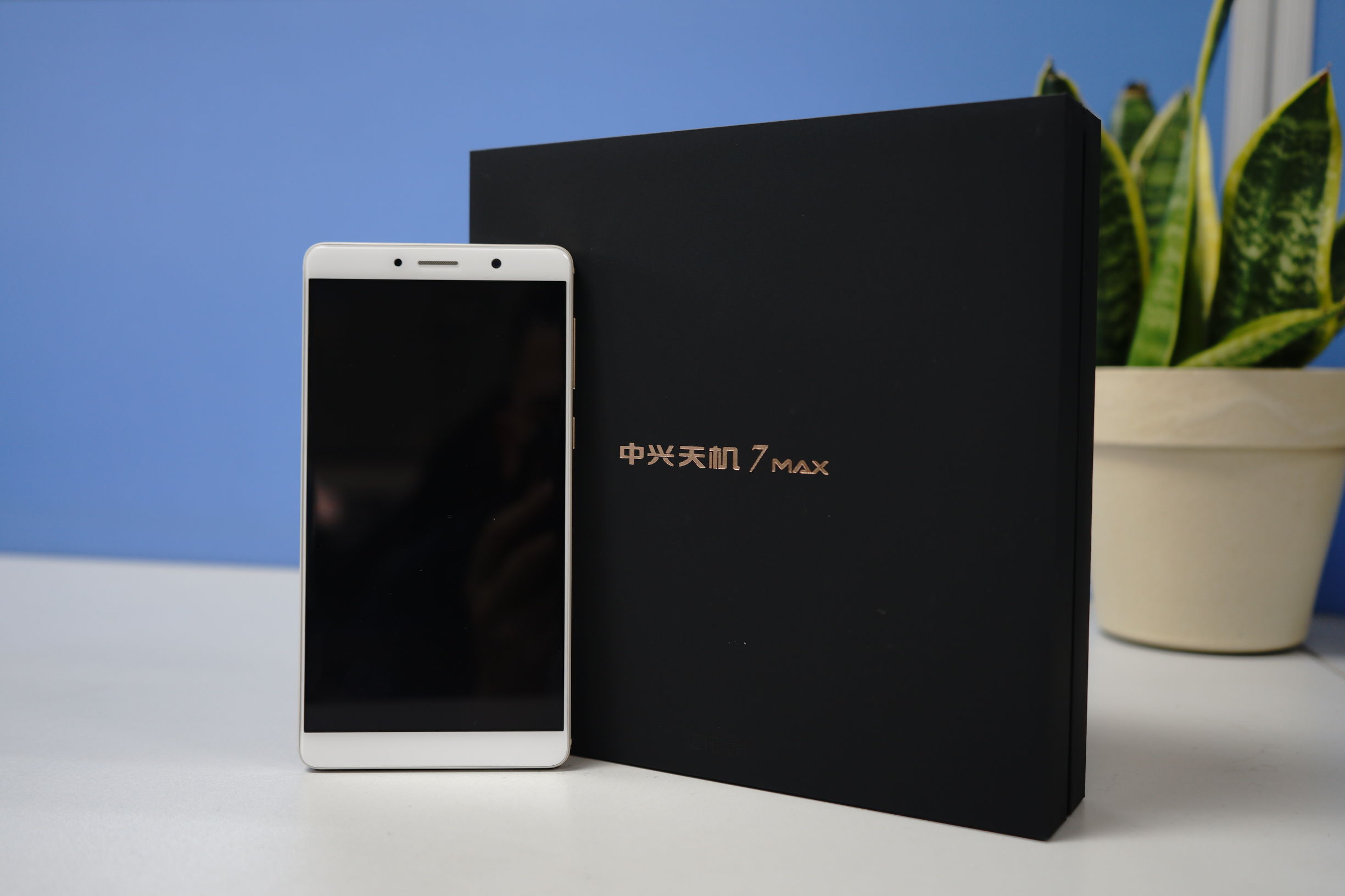 想玩3D手机？老司机6年经验告诉你怎么选