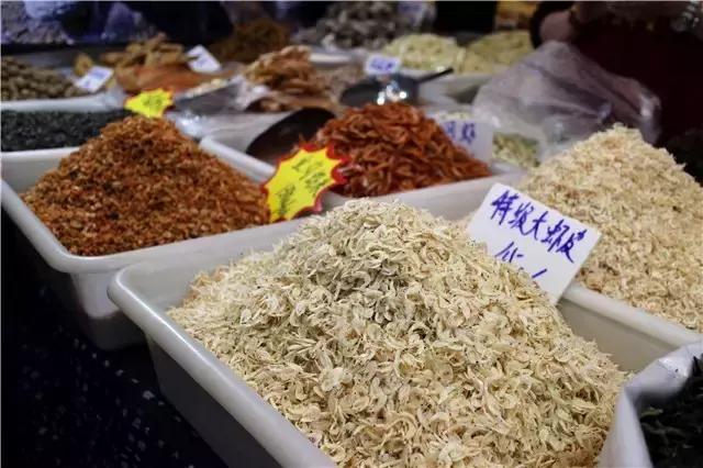 明天别睡懒觉和乌鲁木齐晚报君一起逛且逛且冬博会去