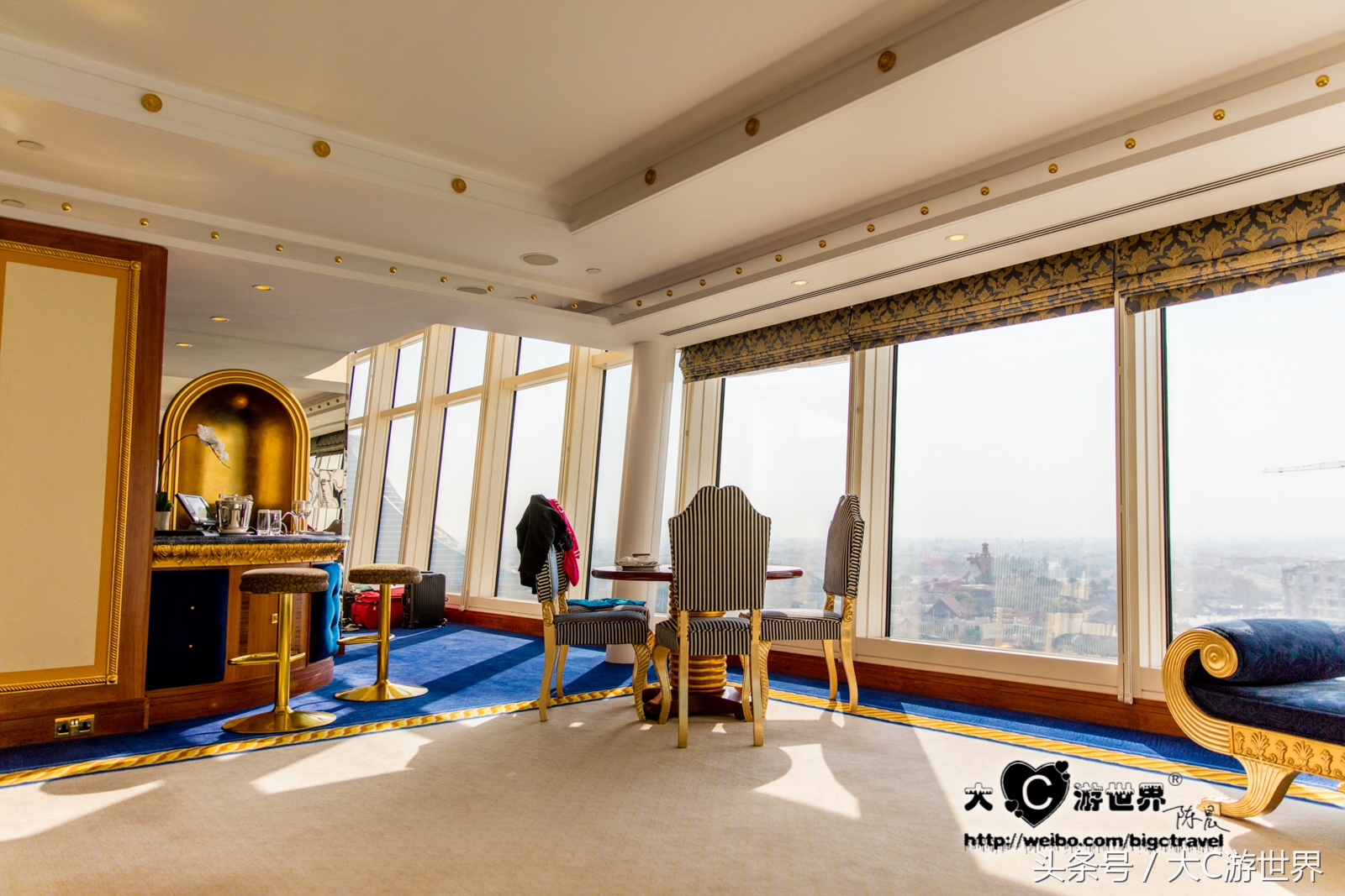 旅游的中国夫妻住迪拜帆船酒店,住迪拜帆船酒店攻略