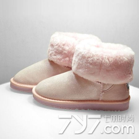 雪地靴有黑色的霉点怎么清洗,雪地靴泛黄清洗小妙招