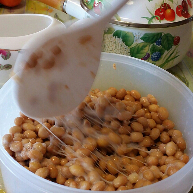 纳豆一次性吃8粒吗,纳豆菌一克可做多少黄豆