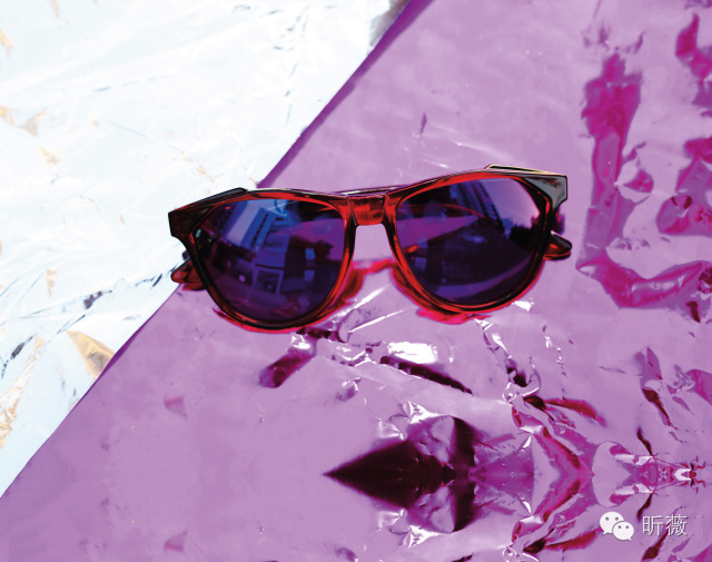 什么款式的太阳镜百搭好看又实用,十大必备女士太阳镜明星出门必备