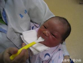 孕妇爱吃生菜沙拉，结果苦了出生的宝宝