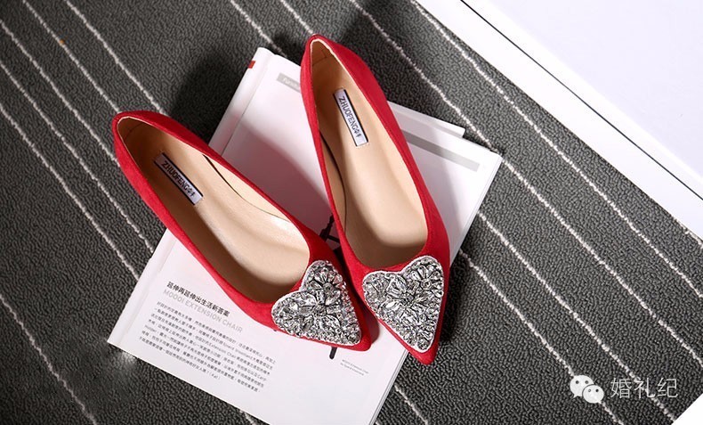 中式婚礼婚鞋应该穿哪样,哪种婚鞋配秀禾服好看