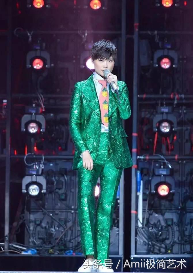 撞衫不可怕就怕撞得太尴尬,没有对比就没有伤害差点笑喷了