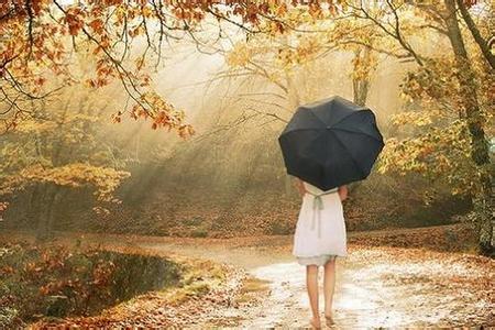 友情和爱情同时存在伤感文案,关于友情适合发qq空间的说说