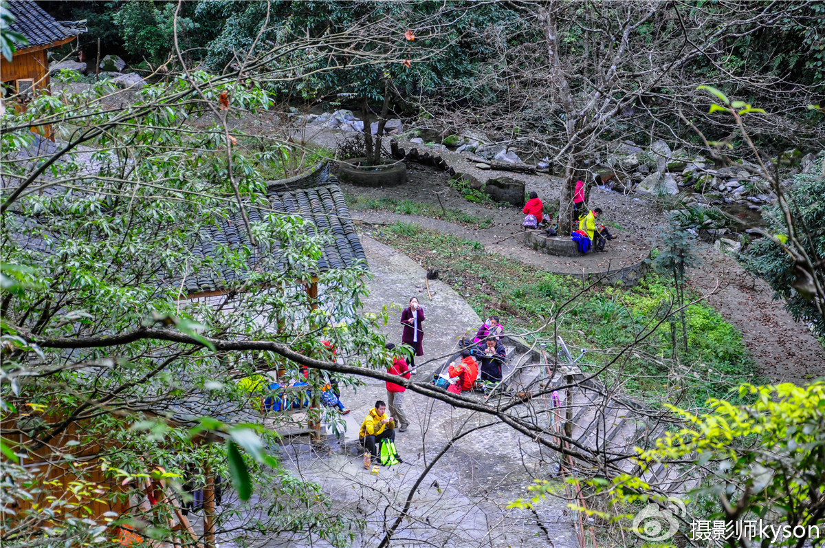 侠之梦受邀参与恩施坪坝营线路测试，冬季溯溪，冰冷刺骨，第一天