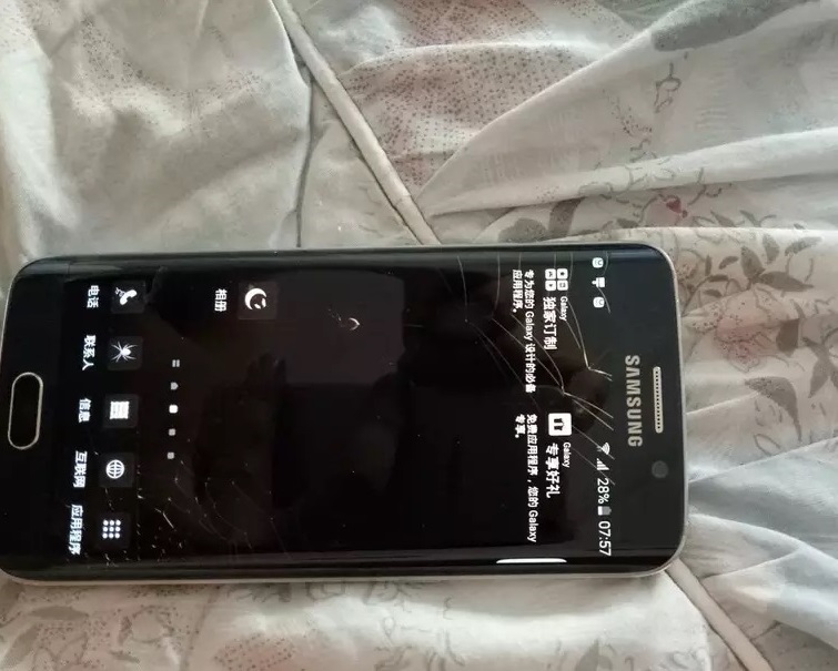 美版三星s6edge刷极光有什么用 (美版s6edge有什么缺点)