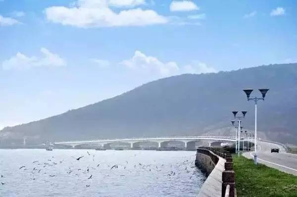 五千美女奔跑在山水画廊中是怎样一种感受？今天无锡又有一场马拉松，连奥运冠军都来啦！