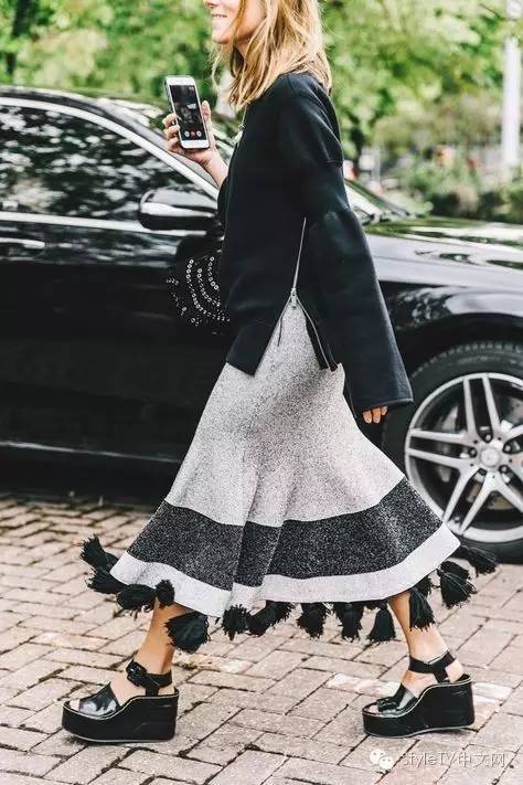 百搭卫衣穿出彩，一点都不难！