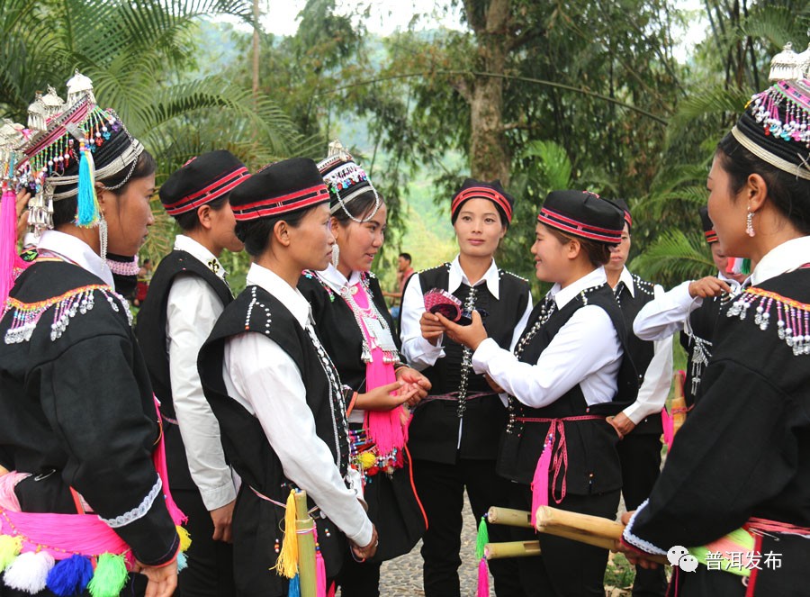 普洱民族服饰写真照,普洱拉祜族服饰绝美