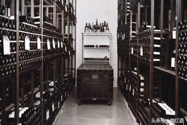 英国女王喝什么酒,英国女王喜欢喝什么酒