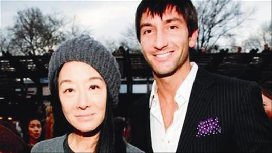 奥运冠军大帅哥，甩冰美人体操第一花旦，情迷大36岁亿万富婆！