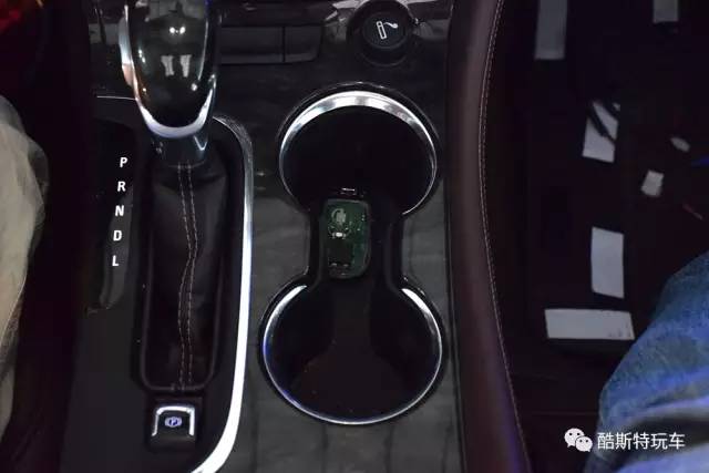 车的智能钥匙没电怎么办,智能车钥匙没电如何开车门